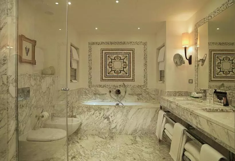 Rocco Forte Hotel Savoy