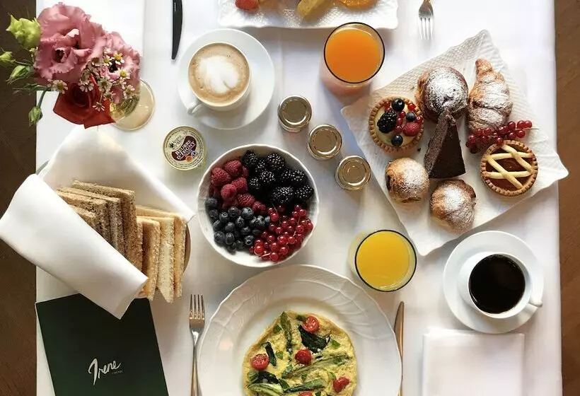 Rocco Forte Hotel Savoy