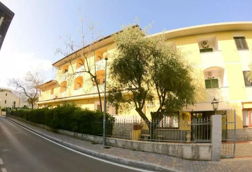 Отель Santa Caterina