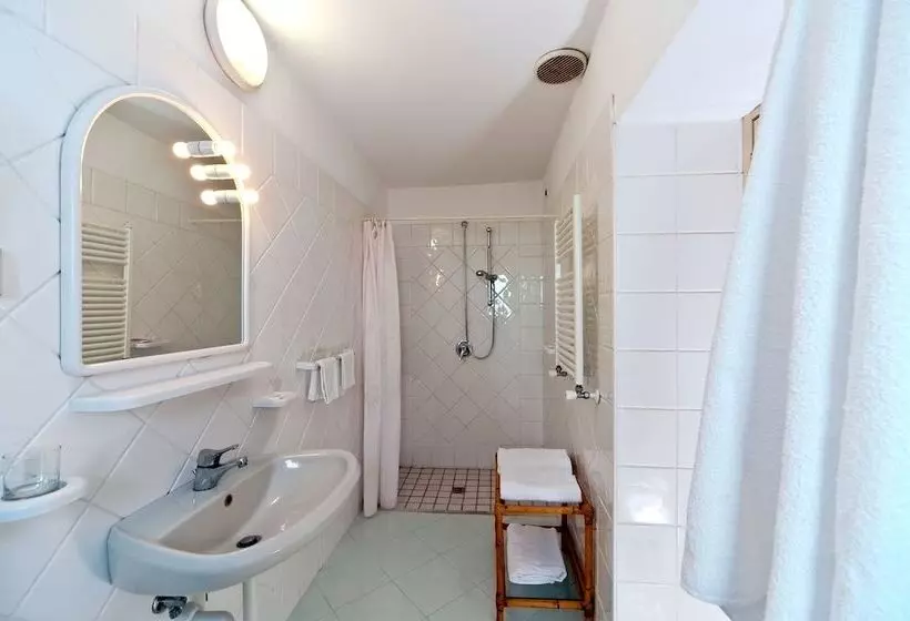 فندق Villa Svizzera Terme