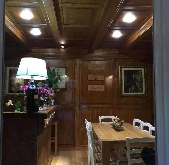 膳宿费 Val Del Rio