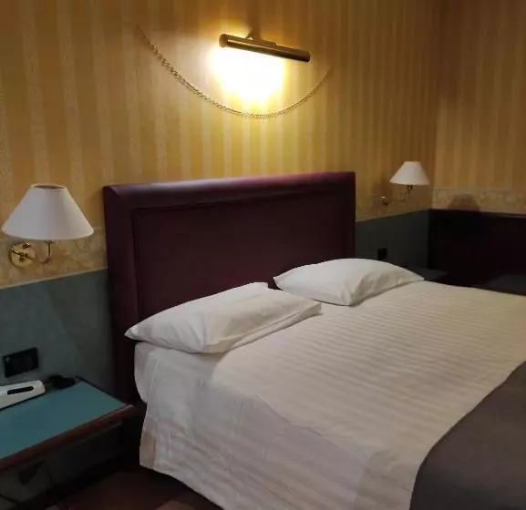 膳宿费 Val Del Rio