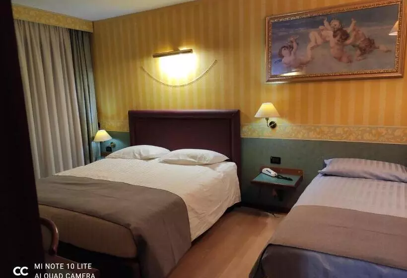 膳宿费 Val Del Rio