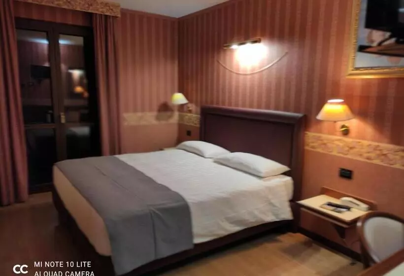 膳宿费 Val Del Rio