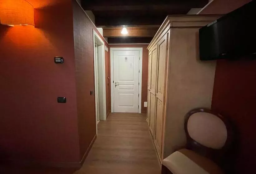 ホテル Cascina Marisa