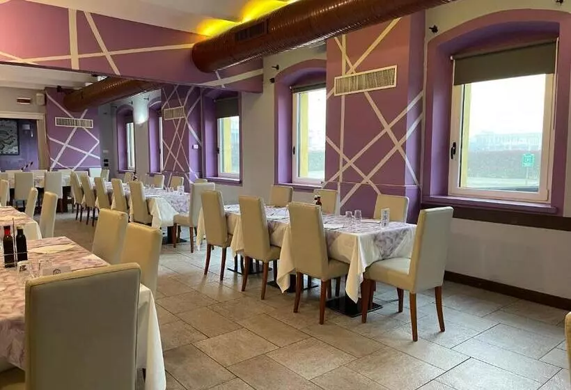 ホテル Cascina Marisa