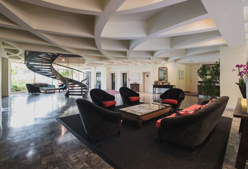 Gallia Palace Hotel   Relais & Châteaux