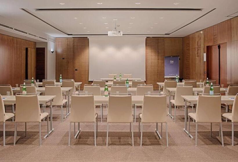 هتل NH Napoli Panorama