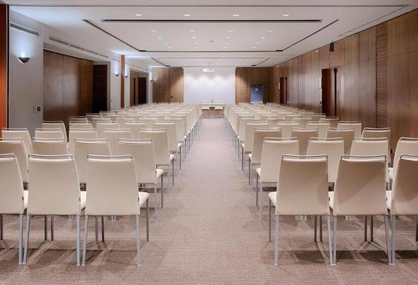 هتل NH Napoli Panorama