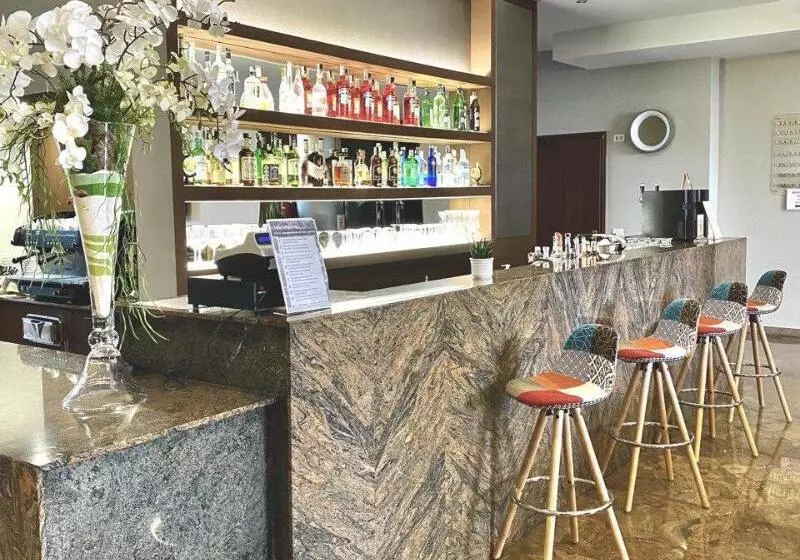 فندق & Residence Castelli