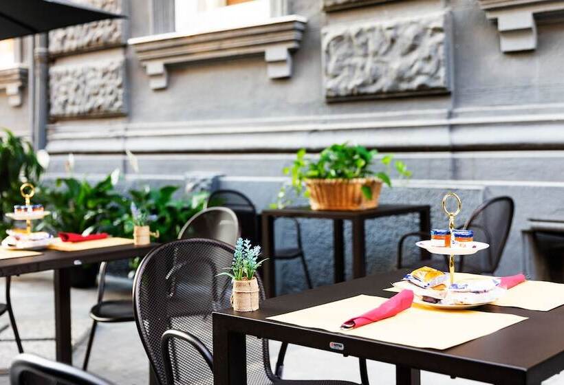 هتل Rex Lifestyle