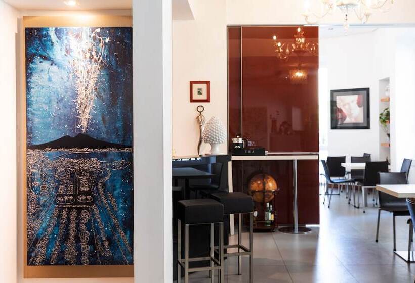 هتل Rex Lifestyle