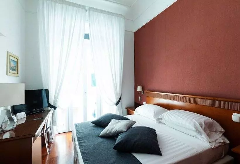 هتل Rex Lifestyle