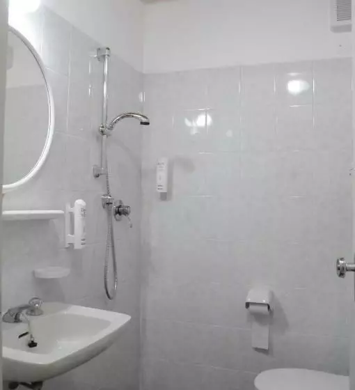 ホテル Saint Tropez Spa & Restaurant