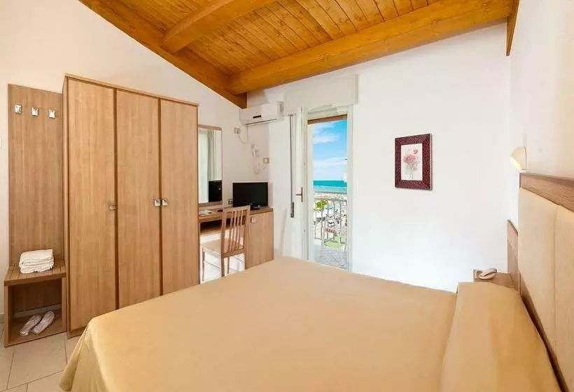 ホテル Saint Tropez Spa & Restaurant