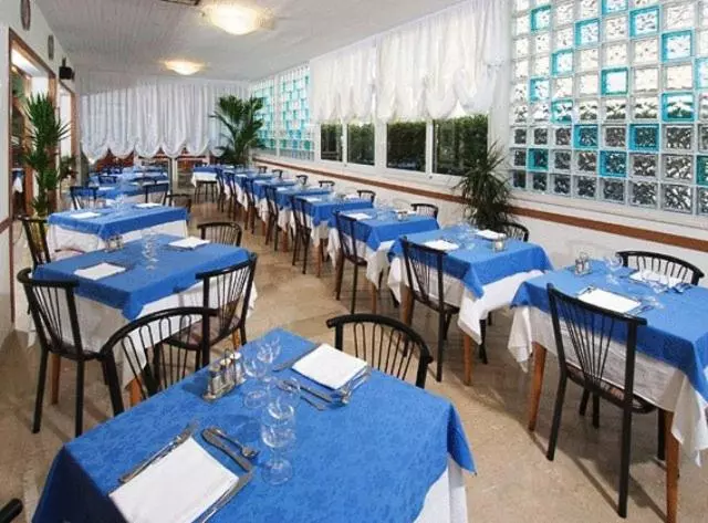 ホテル Saint Tropez Spa & Restaurant