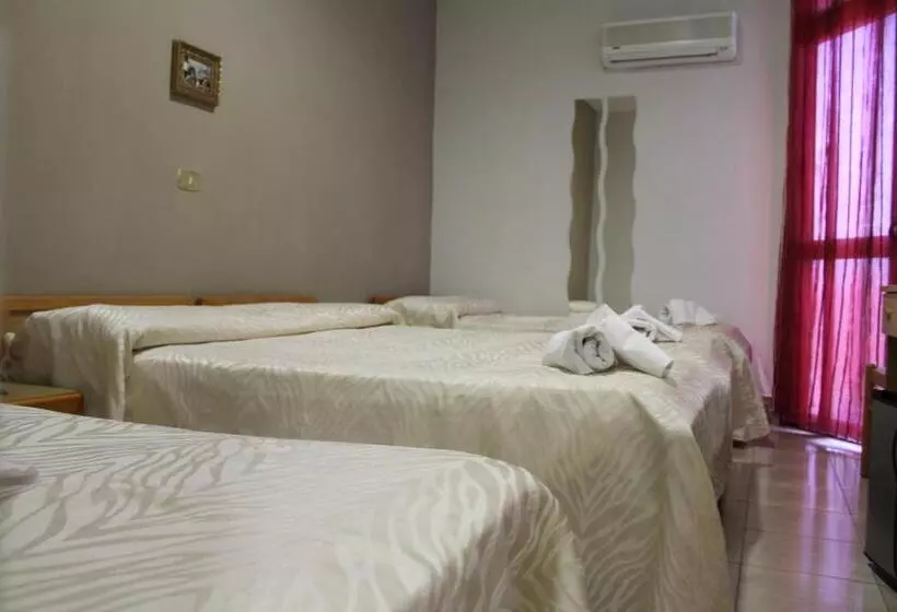 ホテル Santuario Pompei