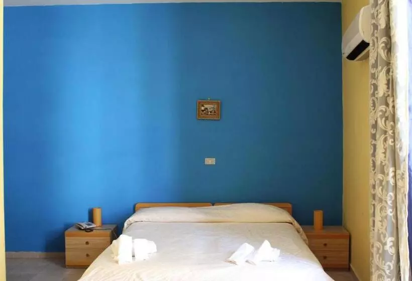 ホテル Santuario Pompei