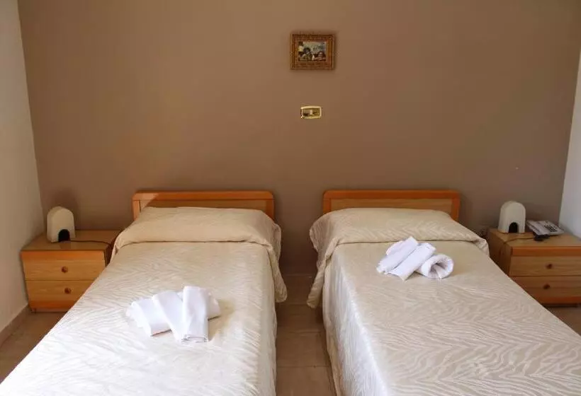 ホテル Santuario Pompei