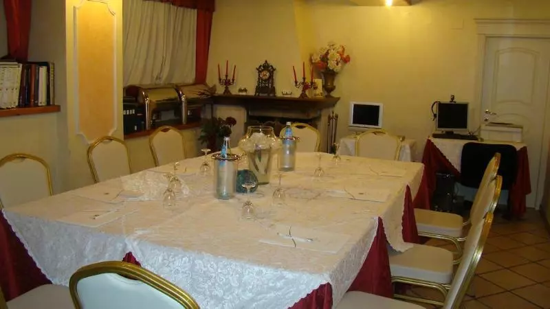 Hotelli Vienna Ostenda E Ristorante Il Danubio