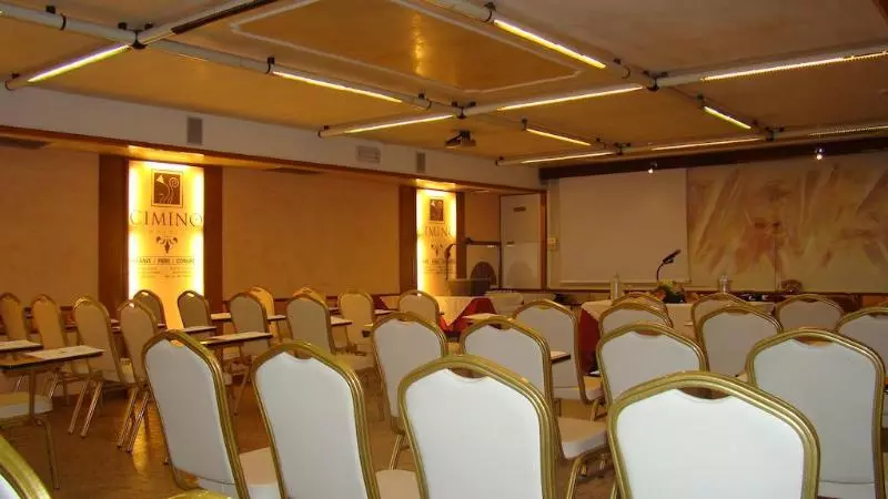 Hotelli Vienna Ostenda E Ristorante Il Danubio