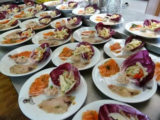 Отель Albergo Girasole Frontemare