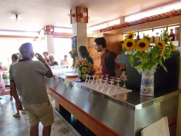 Отель Albergo Girasole Frontemare