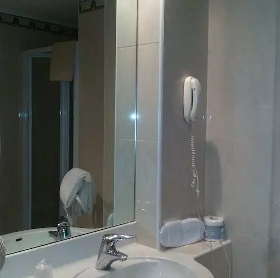 فندق Continental