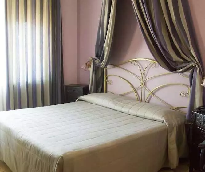 فندق Continental