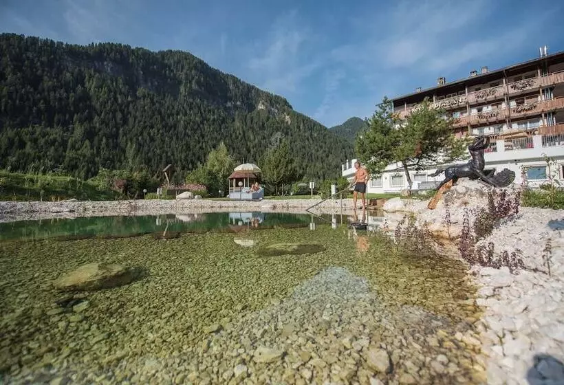 Отель Diamant Spa Resort