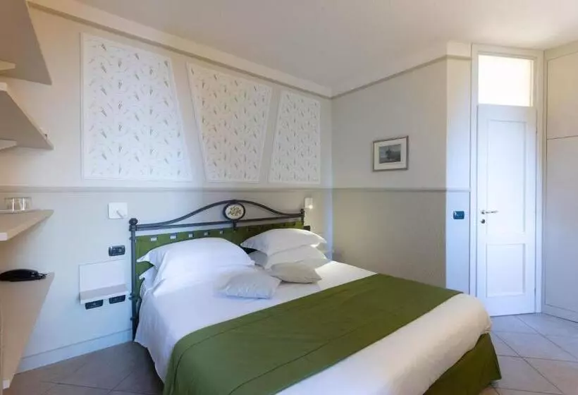 호텔 Du Lac Varenna