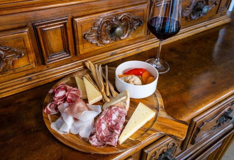 בית מלון כפרי Du Lac Varenna