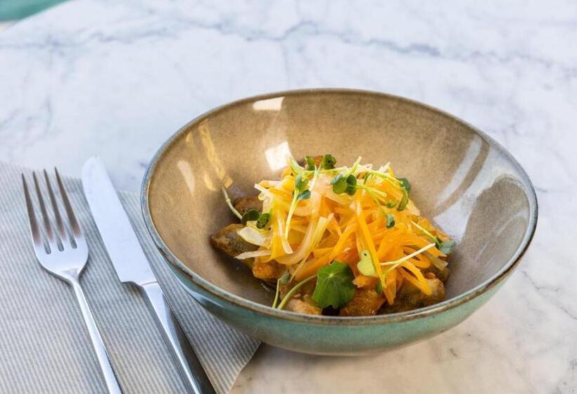 בית מלון כפרי Du Lac Varenna