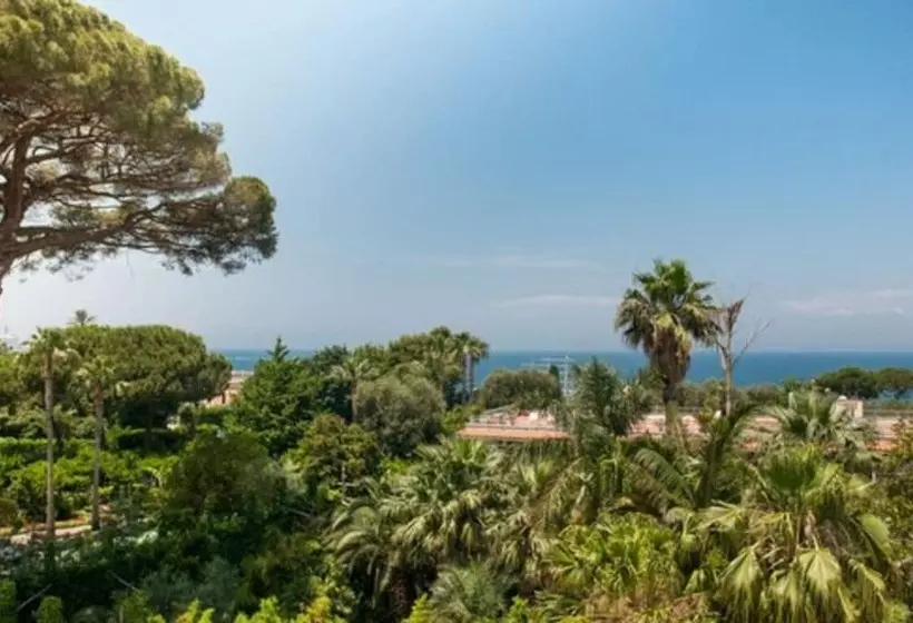 Отель Eliseo Park's