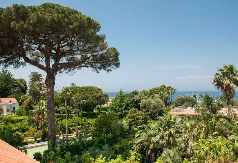 Отель Eliseo Park's