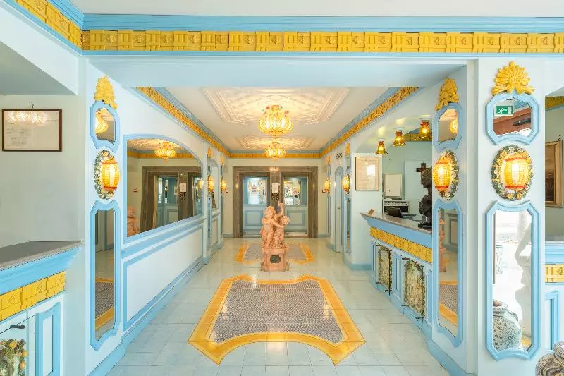 Отель Eliseo Park's