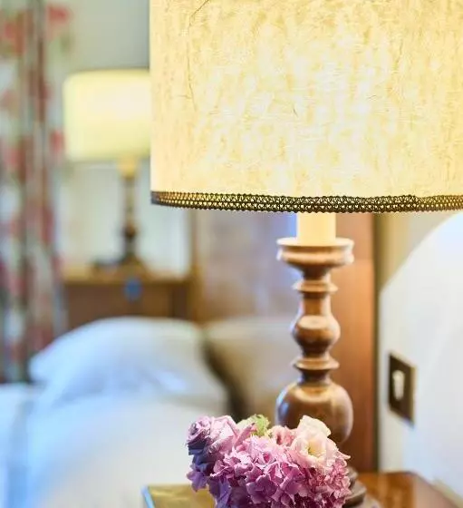 Отель Foresteria Castello Formentini