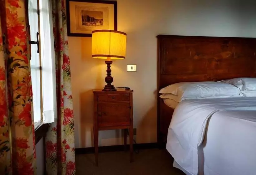 Отель Foresteria Castello Formentini