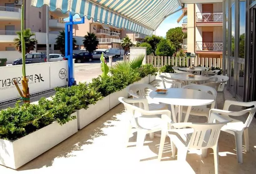 Отель President