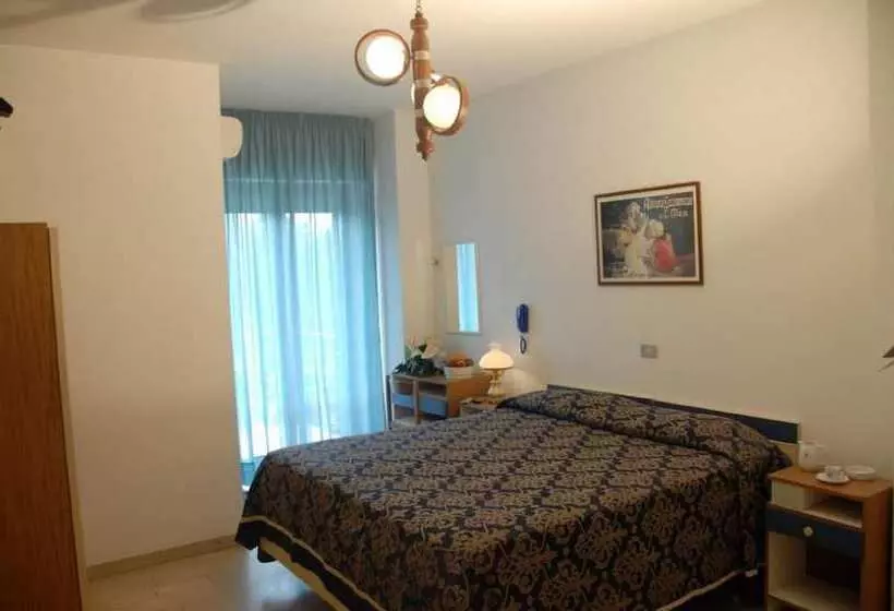 Отель President