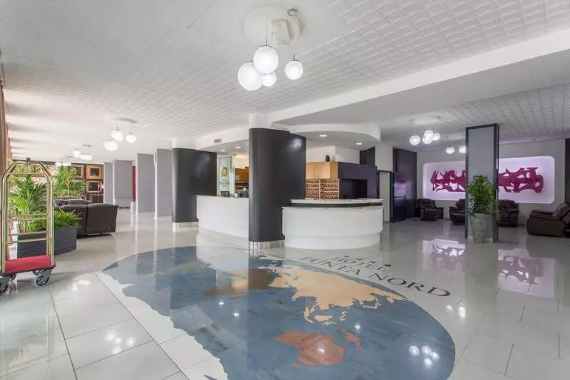 בית מלון כפרי Punta Nord Village &