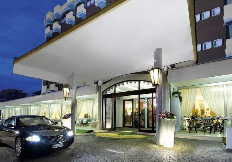 בית מלון כפרי Punta Nord Village &