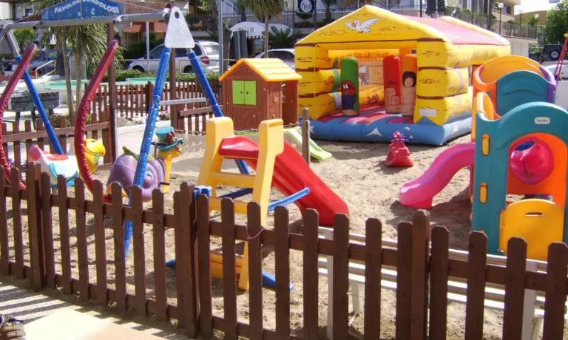 בית מלון כפרי Punta Nord Village &