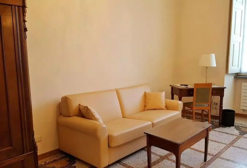 فندق Roma E Rocca Cavour