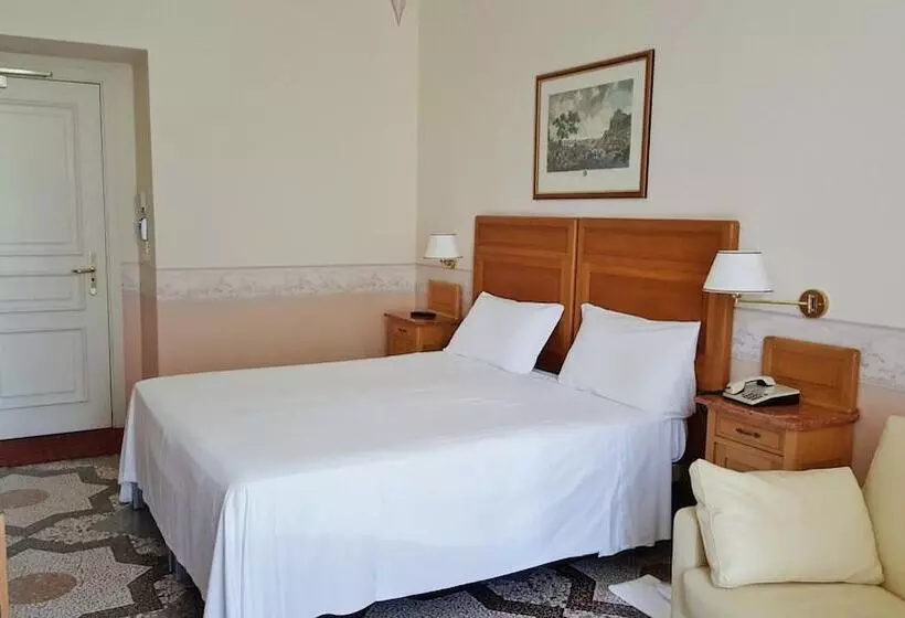 فندق Roma E Rocca Cavour