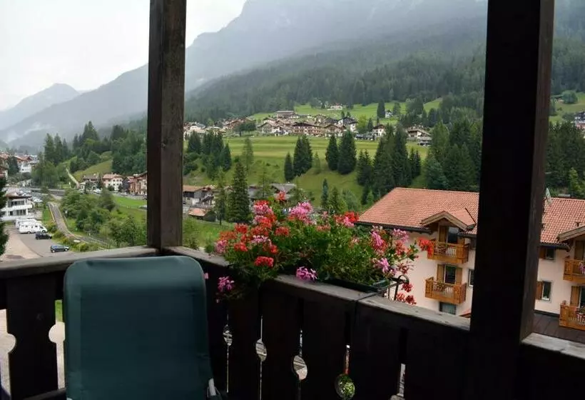 Hotel Val Di Fassa