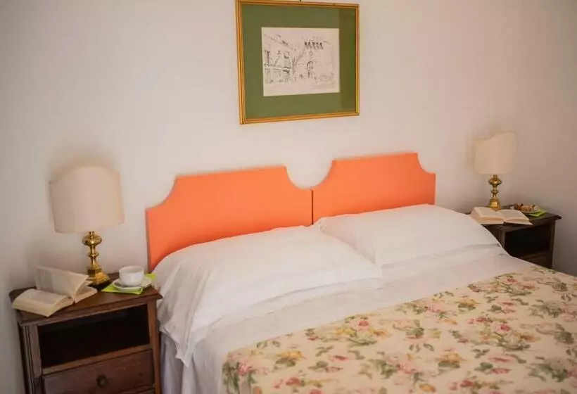 Отель Villa Sirina