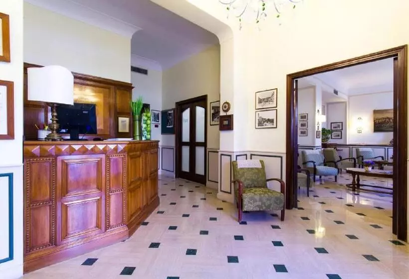 호텔 Villa Di Sorrento