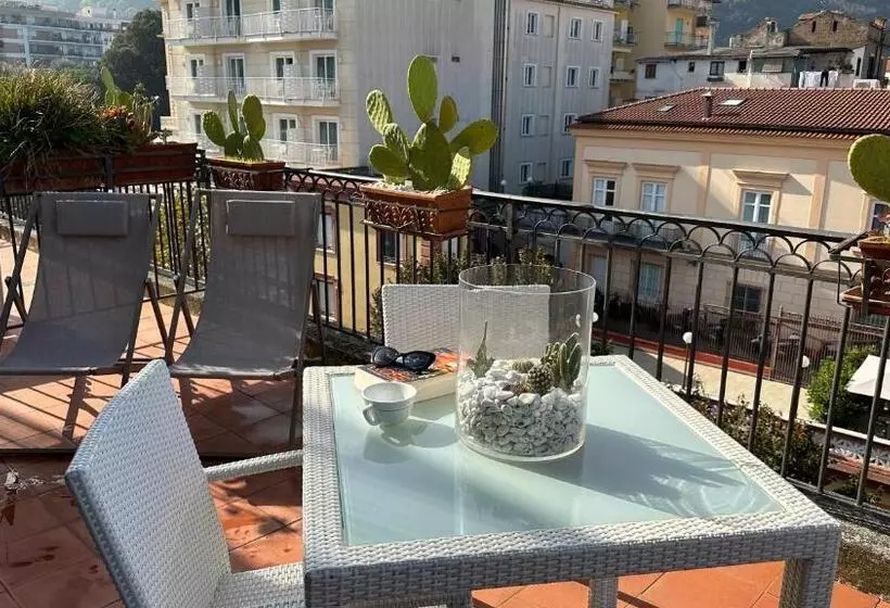 호텔 Villa Di Sorrento