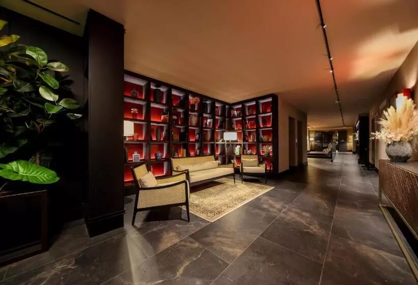 U-Visionary Venezia Hotel